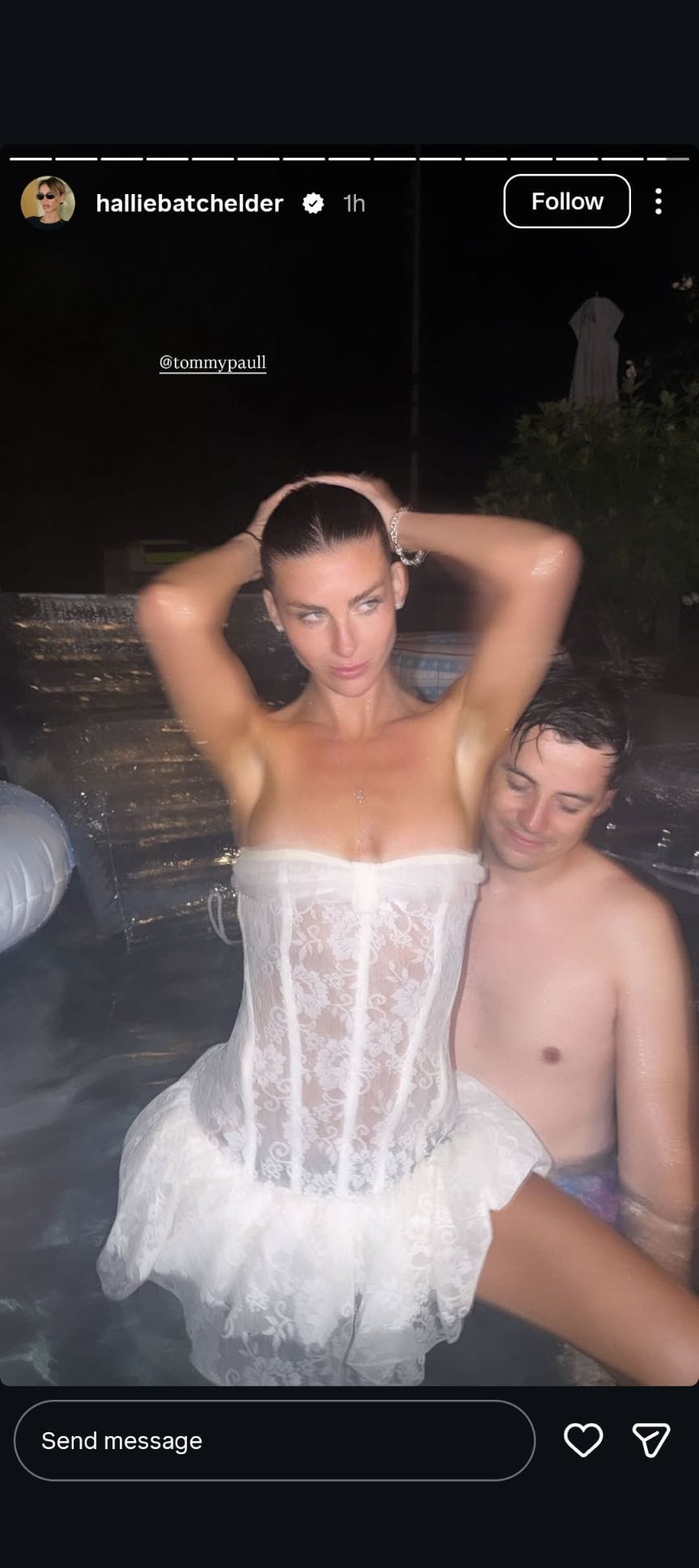 História de Hallie Batchelder no Instagram