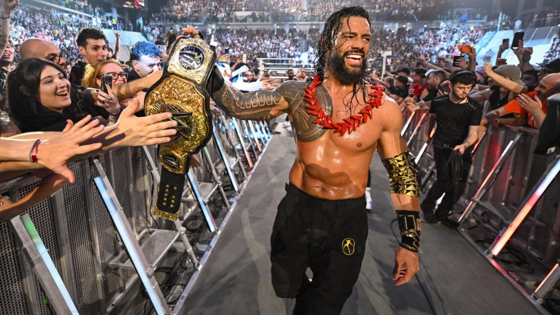 "Forever" - Roman Reigns Makes Subtle WWE Retirement Tease Following Clash In Italy