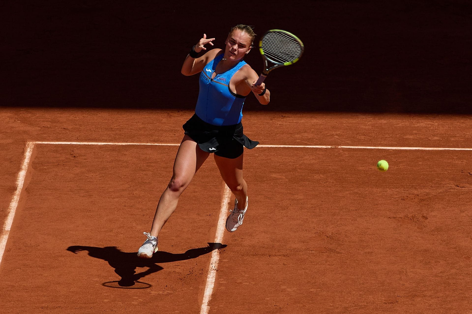 Sara Bejlek da República Tcheca no Aberto da França de 2026 em Roland Garros em Paris, França. (Foto de Getty Images)