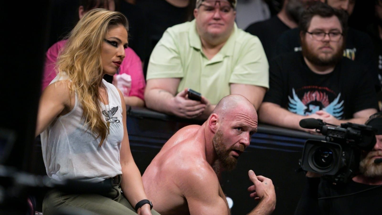 Marina Shafir offers to wrestle male WWE legend after he openly threatens to beat up Jon Moxley
