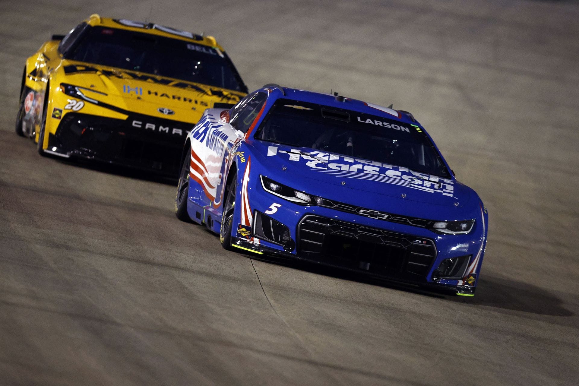 Kyle Larson (5) e Christopher Bell (20) - NASCAR Cup Series. Fonte: Getty