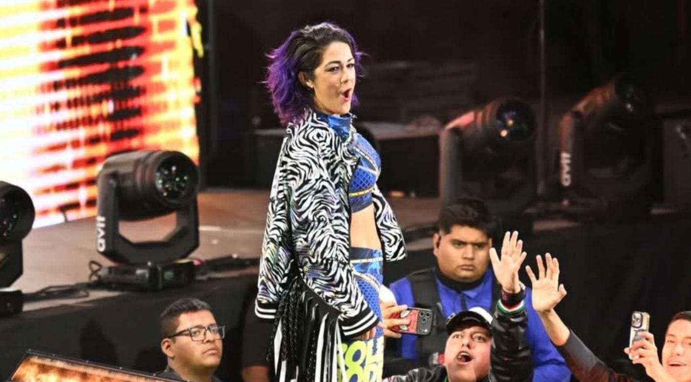 AEW name sends a message to Bayley after she breaks the internet with a beach picture