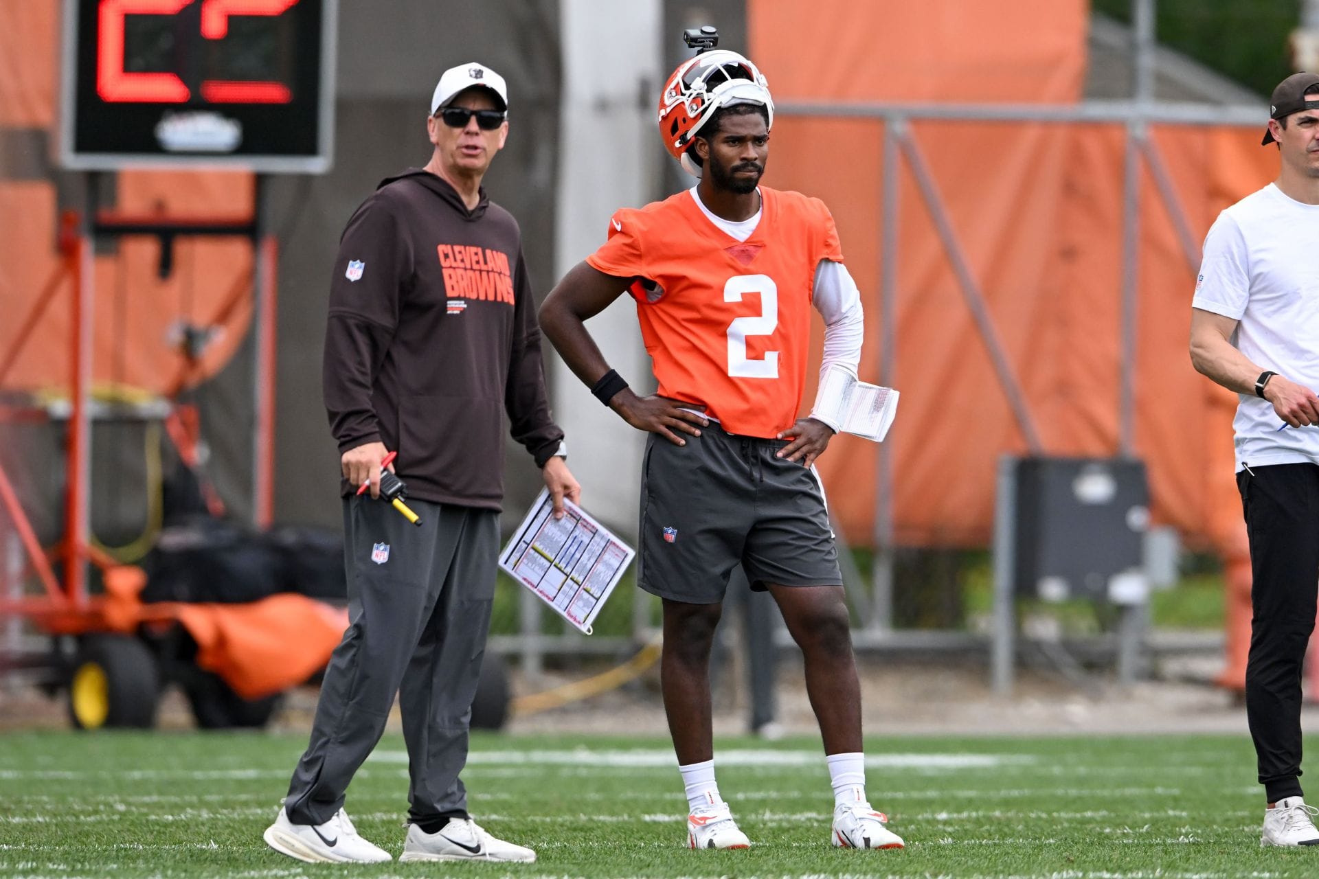 NFL analyst warns Browns HC Todd Monken about Shedeur Sanders facing Johnny Manziel-like falloff amid QB1 dilemma