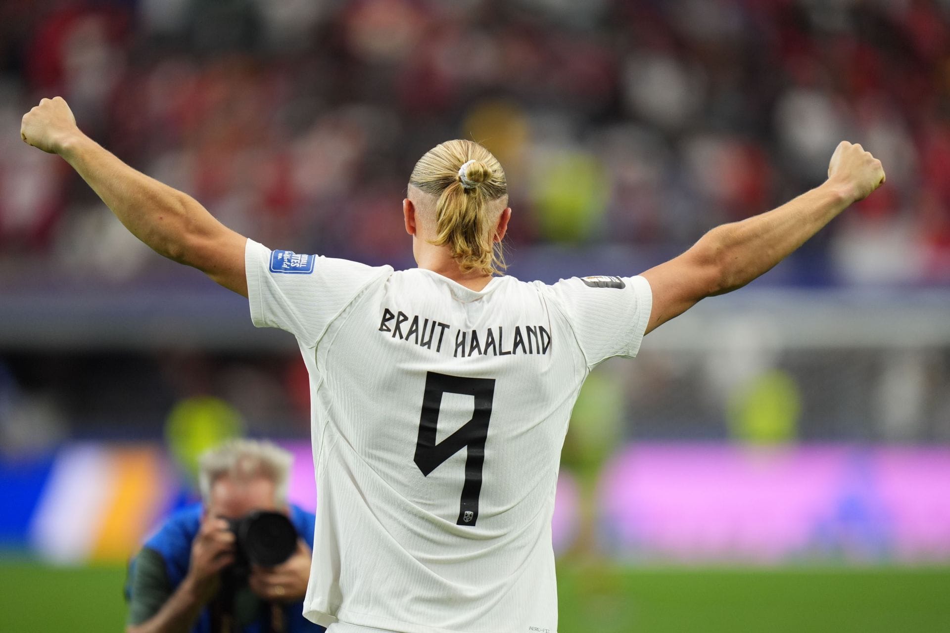 Erling Haaland reacts as fan claims Norway striker only scores 'nasty tap-ins' during FIFA World Cup win over Cote d'Ivoire