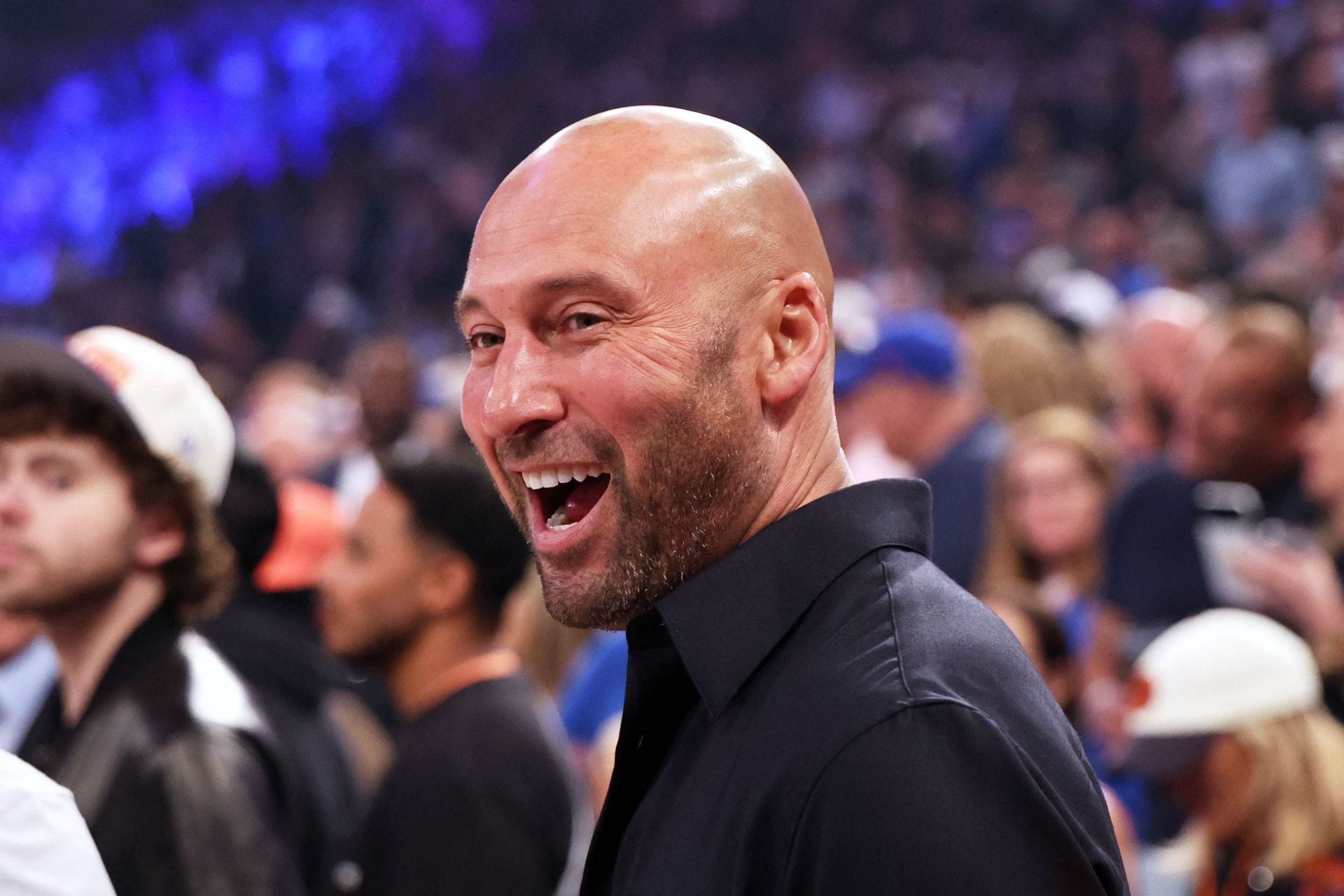 "Derek Jeter has weird obsession with Mets";"Fake fraud" - Fans slam Yankees legend for wild Pete Alonso dig