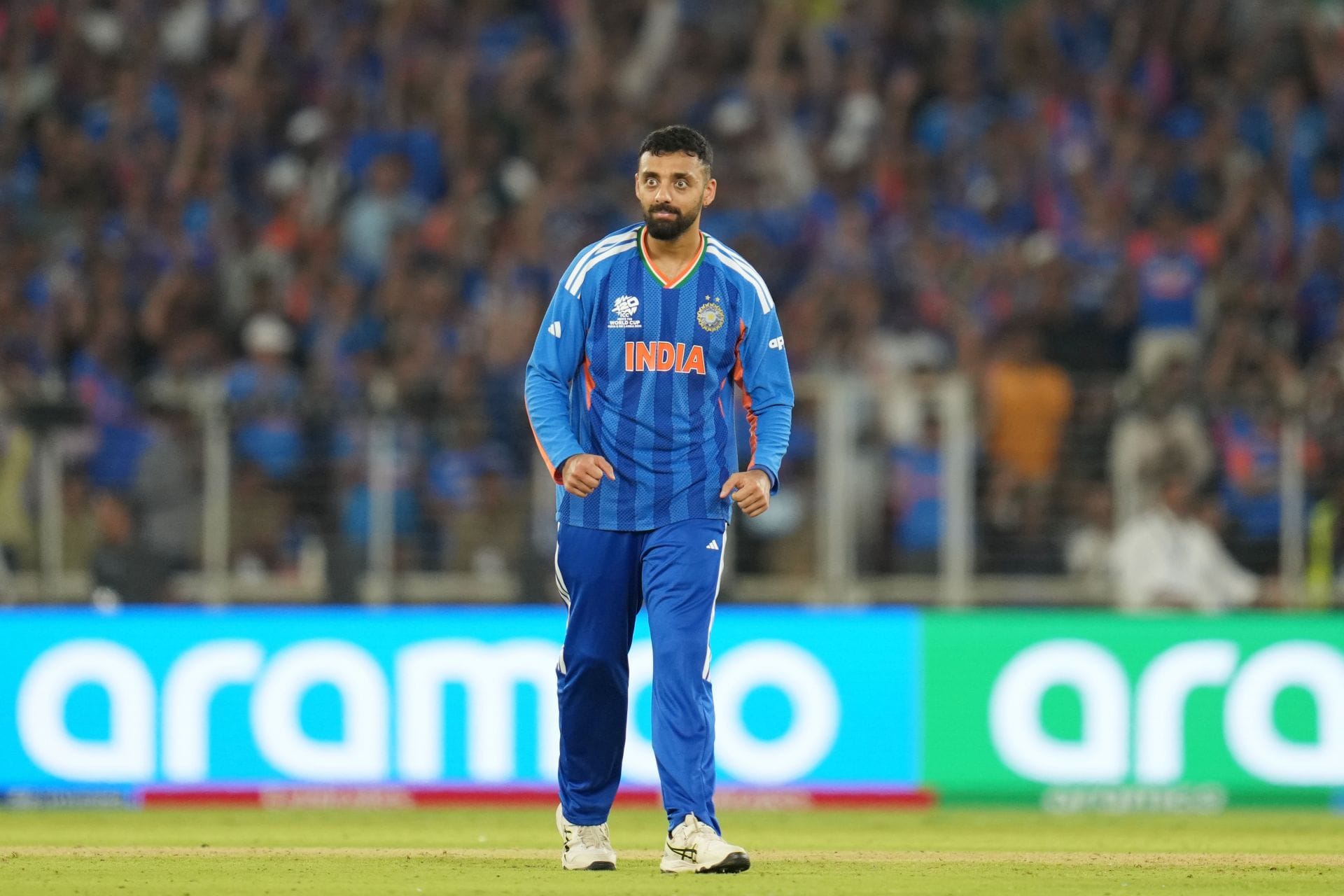 Varun Chakaravarthy bags the key wicket of Will Jacks as batter misses reverse sweep in ENG vs IND 2026 2nd T20I [Watch]