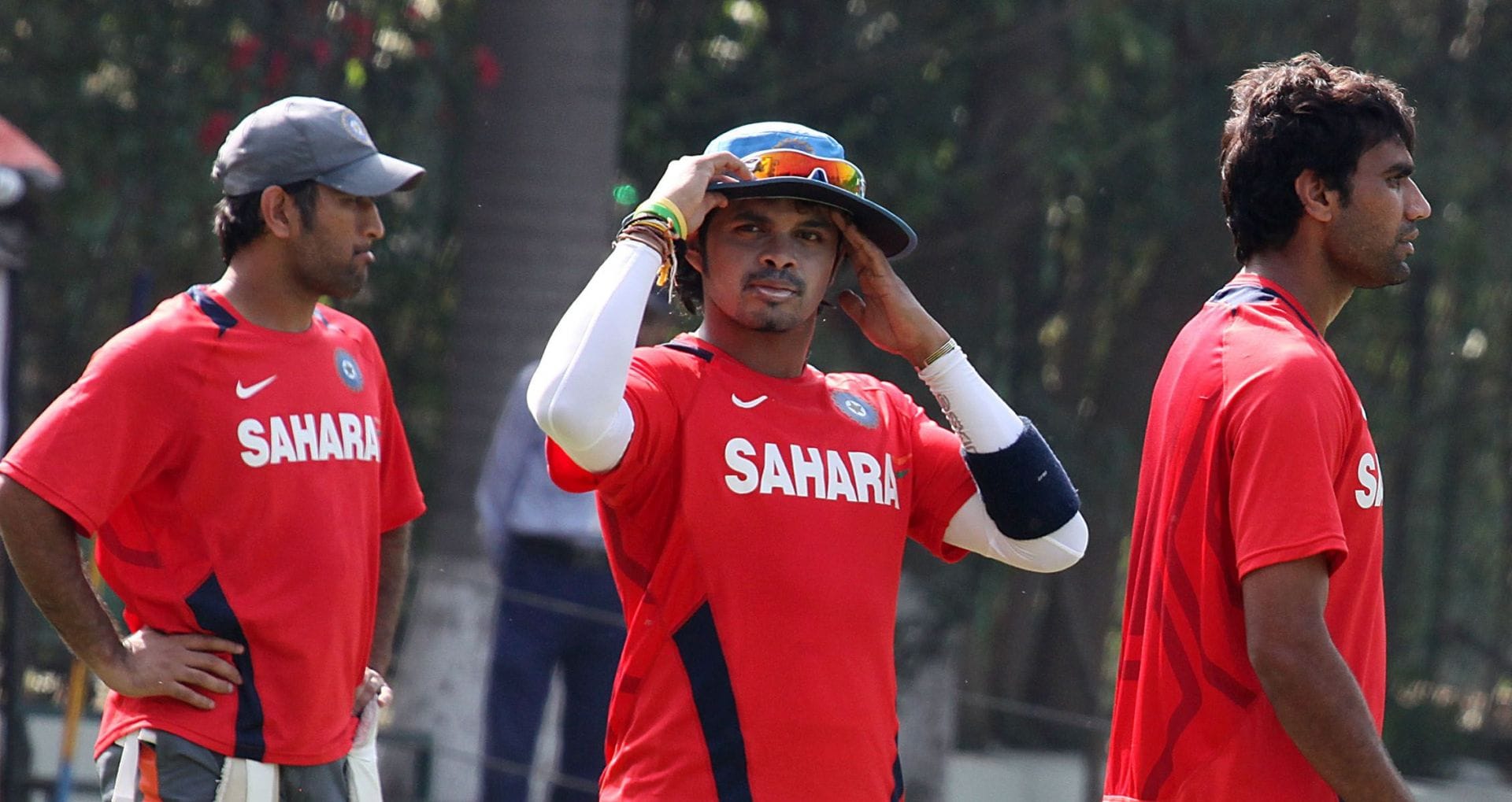 “You were making hookah yourself, right?” - India’s 2011 World Cup winner opens up MS Dhoni controversy