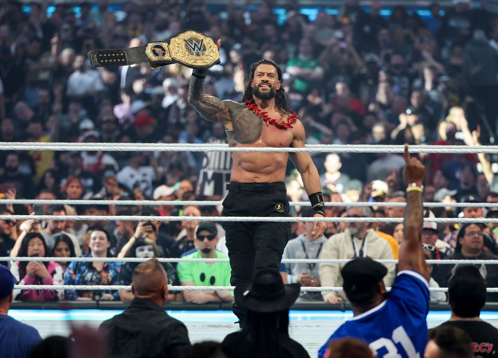 5 Small details WWE has changed about Roman Reigns since he won the World Heavyweight Championship