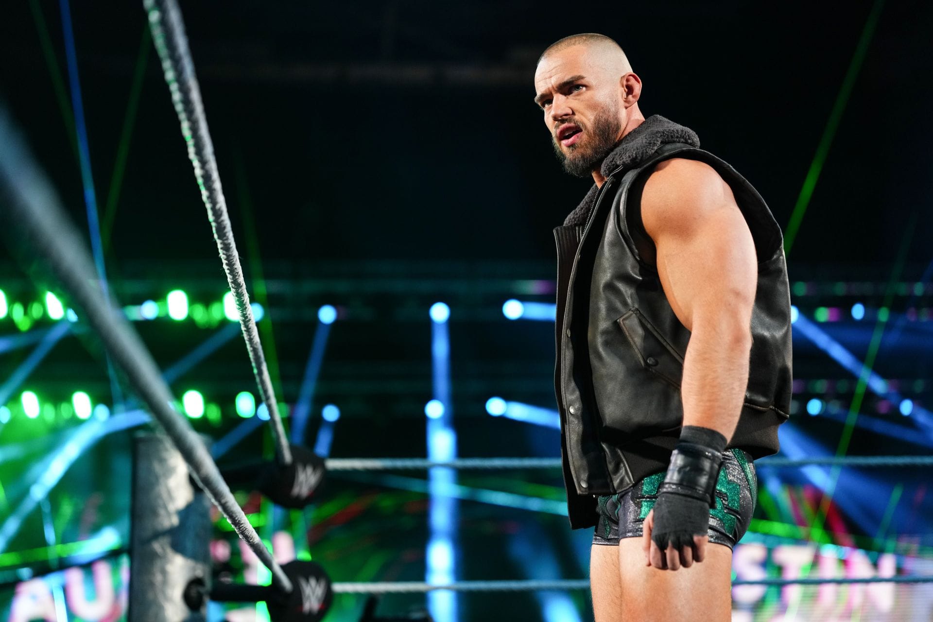 Austin Theory sends a message after confirming relationship with female ex-WWE champion