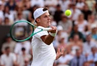 Jakub Mensik da República Tcheca no The Championships Wimbledon 2026 no All England Club em Londres, Inglaterra. (Foto de Getty Images)