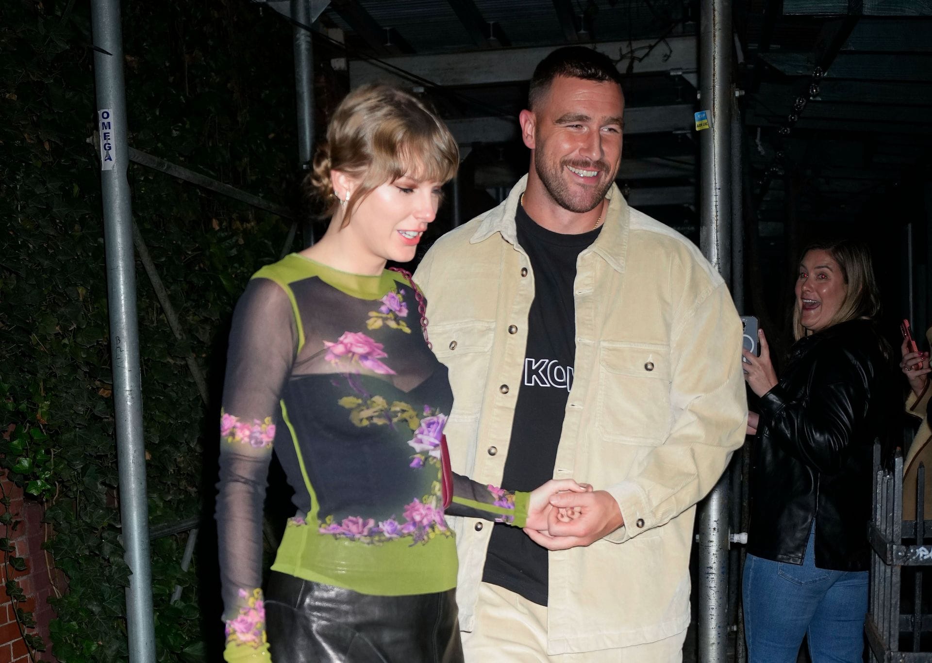 “Hollywood split into two groups today”: NFL fans react as Kendall Jenner & Jacob Elordi enjoy double date with Biebers on Taylor Swift's wedding day