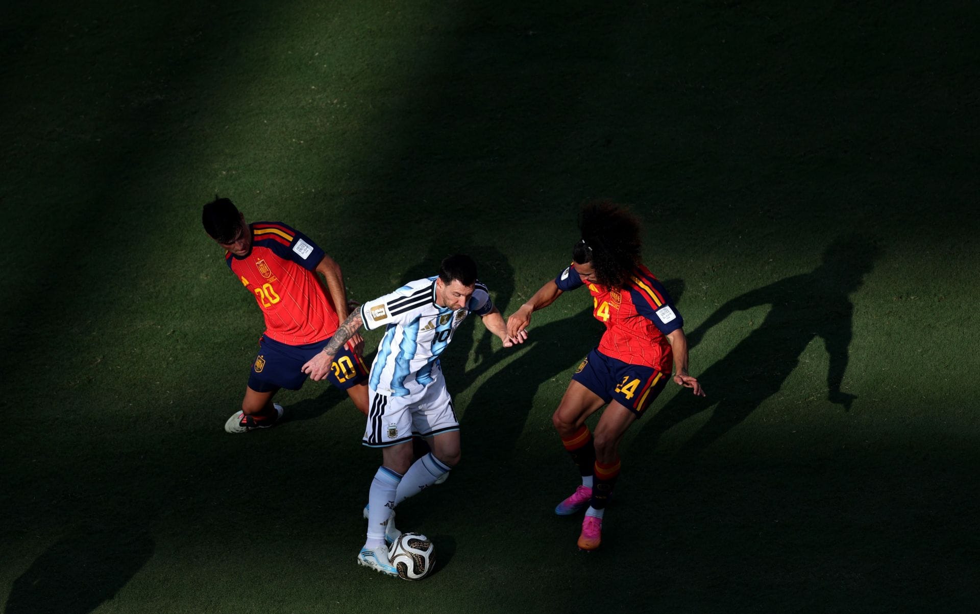 Lionel Messi tries to get Spain star sent off after Argentina's Enzo Fernandez picks up red card in FIFA World Cup final