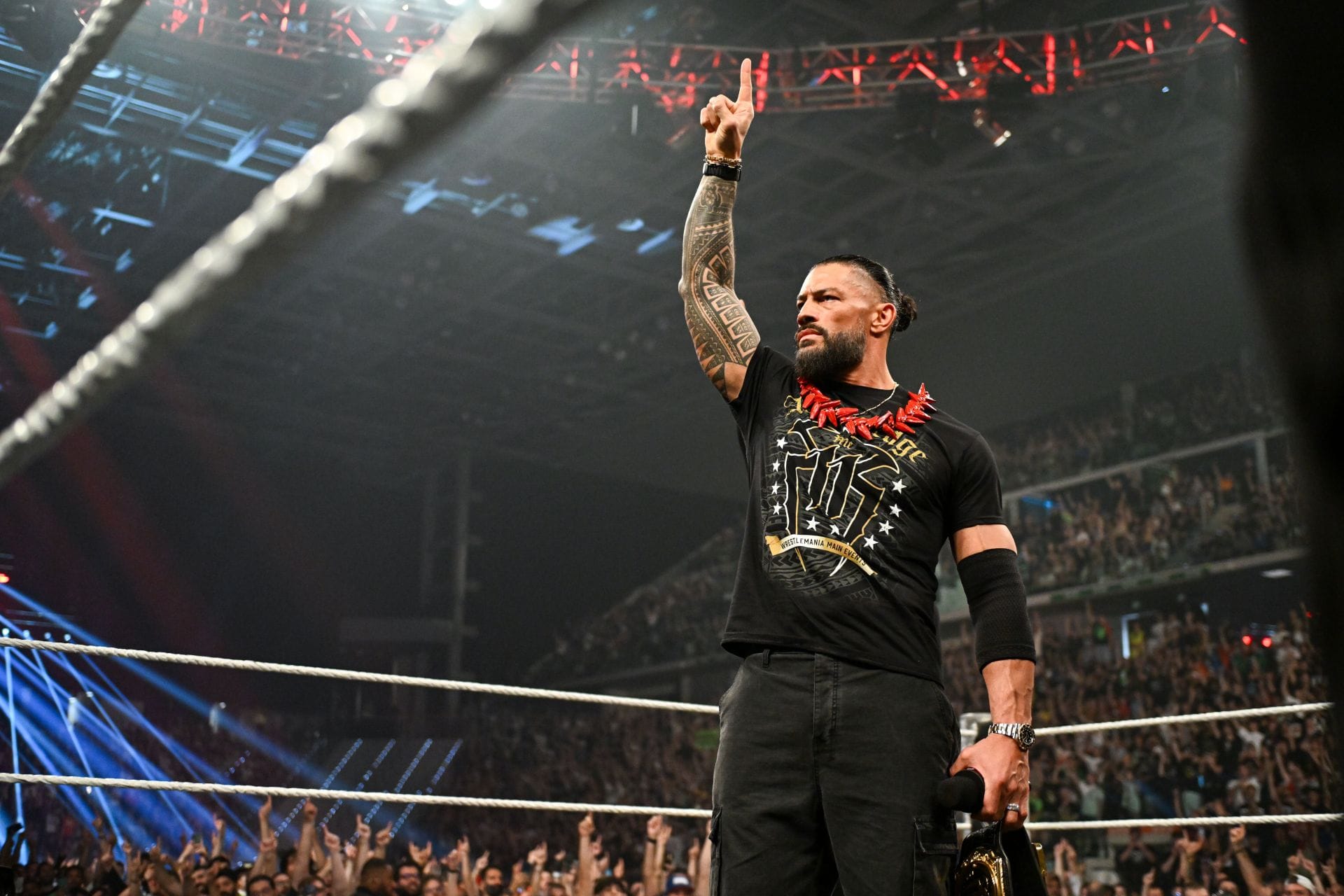 4 Potential WrestleMania 43 Opponents for Roman Reigns