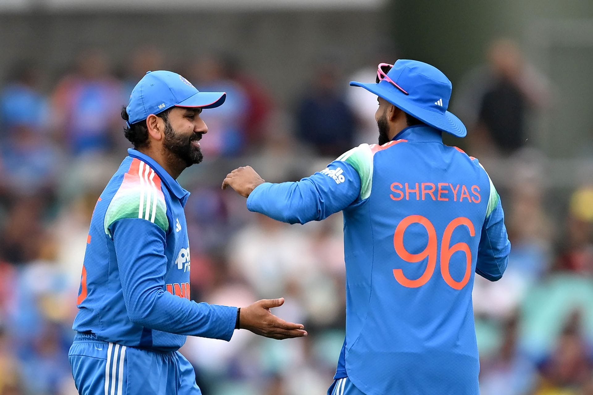 Fans surround Rohit Sharma, Shreyas Iyer, and Shivam Dube on Birmingham street ahead of ENG vs IND 2026 1st ODI [Watch]