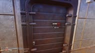 Porta que requer chave para acesso (Imagem via tinyBuild || YouTube/@MeepLT)