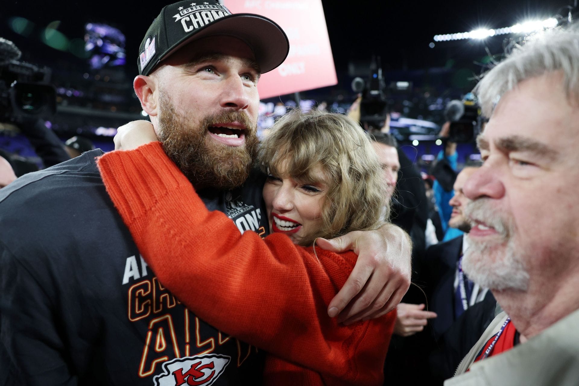 “Taylor Swift forces Travis Kelce to sign 40-page prenup”: 2x NYT bestselling author makes bombshell claim that may cost Chiefs TE $20,000,000