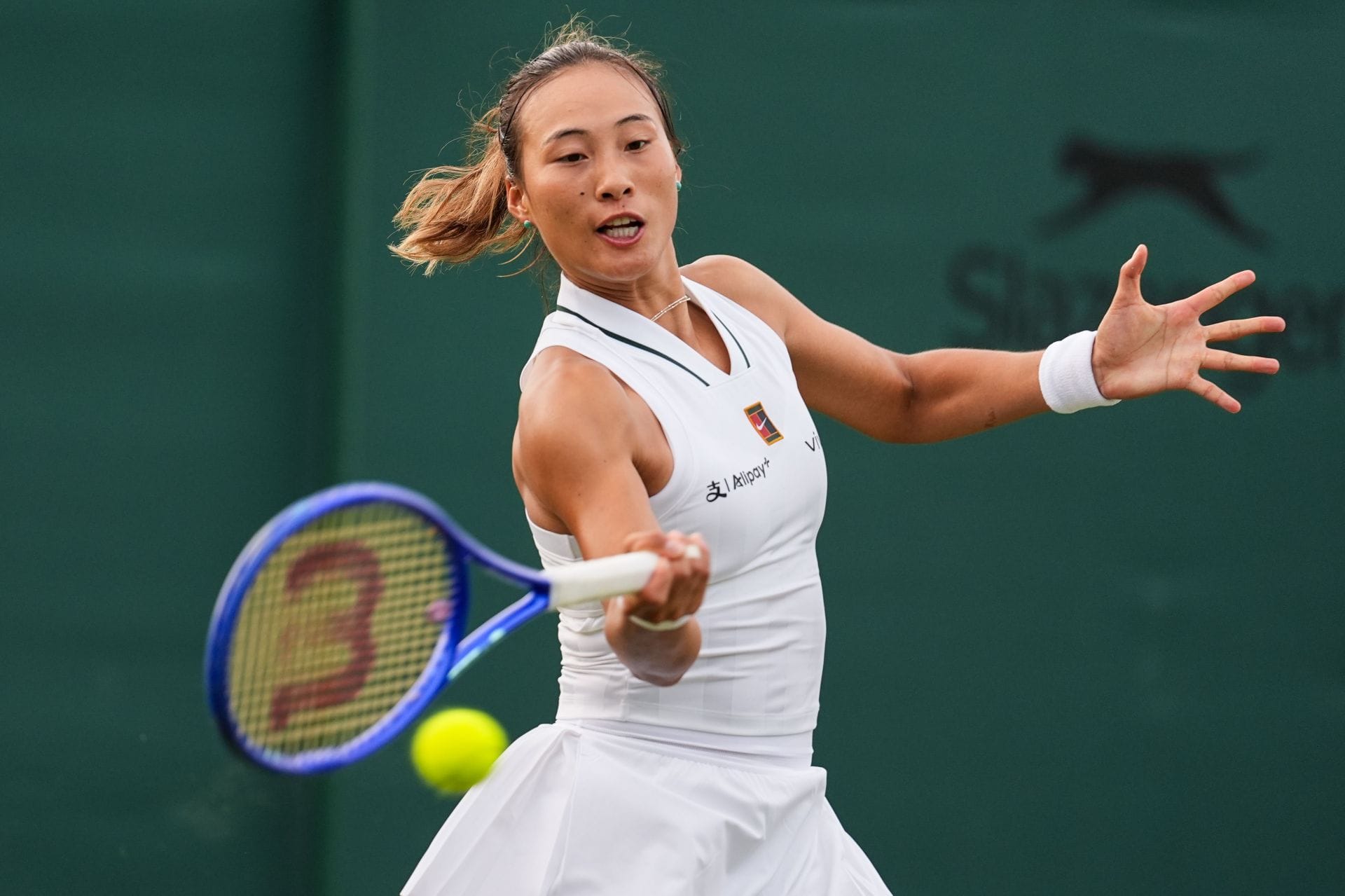 Zheng Qinwen at Wimbledon 2026. (Source: Getty)