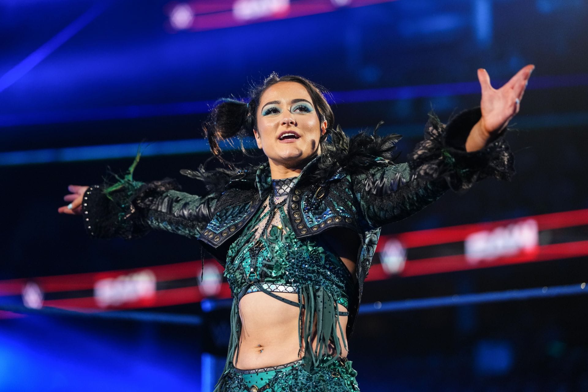 Lyra Valkyria Debuts Drastic New Look on WWE RAW