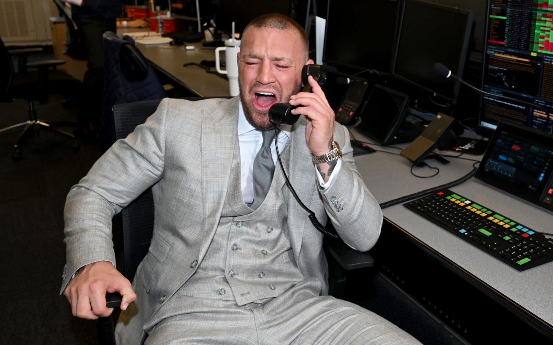 "Oscar!" - Fans react to Conor McGregor's new ad ahead of UFC 329