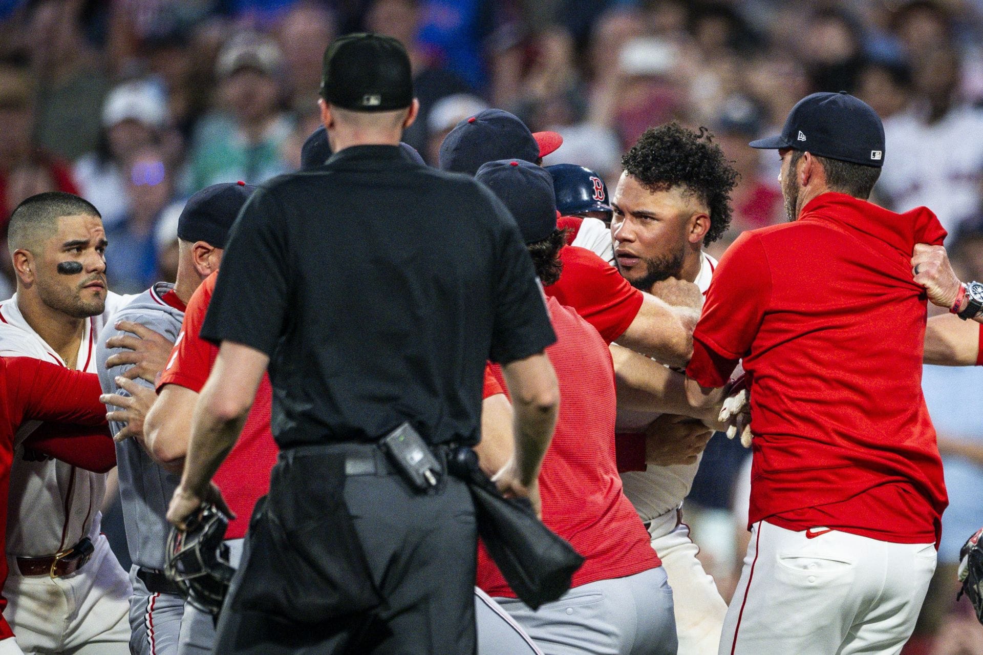 "Better give me a Willson Contreras reduction" - Fans react to MLB reducing $870K Nationals pitcher's suspension