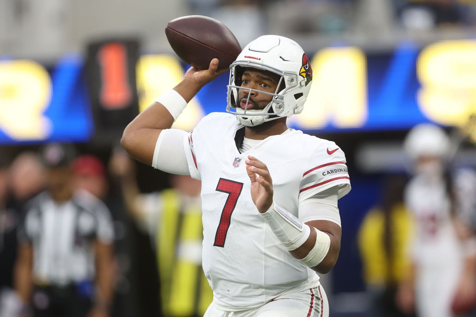 "Actual franchise malpractice" "so he gets QB1 for sure": NFL fans react to Jacoby Brissett's $15,500,000 Cardinals contract extension