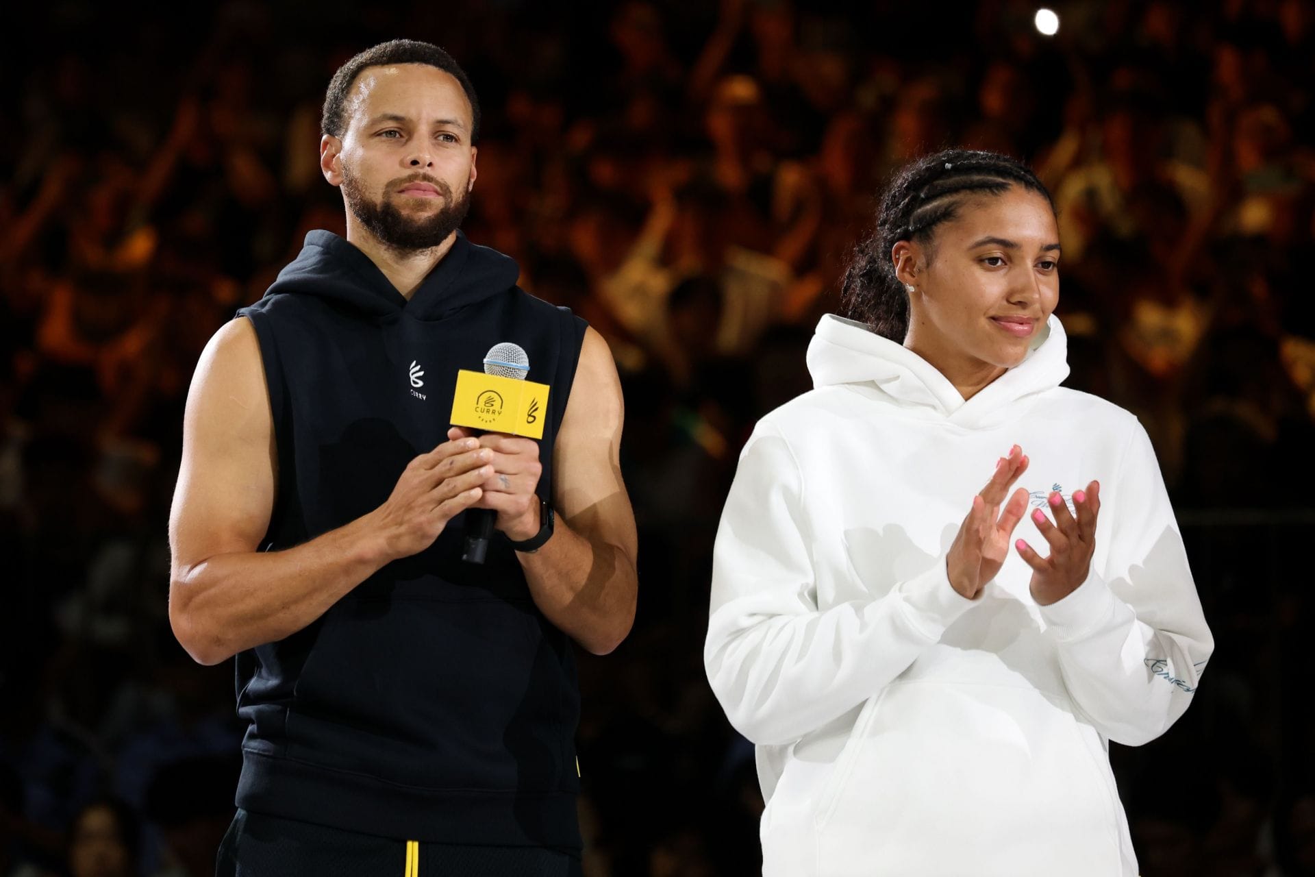 "Steph better be scared", "Cook him GOAT" - WNBA Fans Hit Frenzy As Azzi Fudd Challenges Steph Curry For 3-pt Contest Rematch
