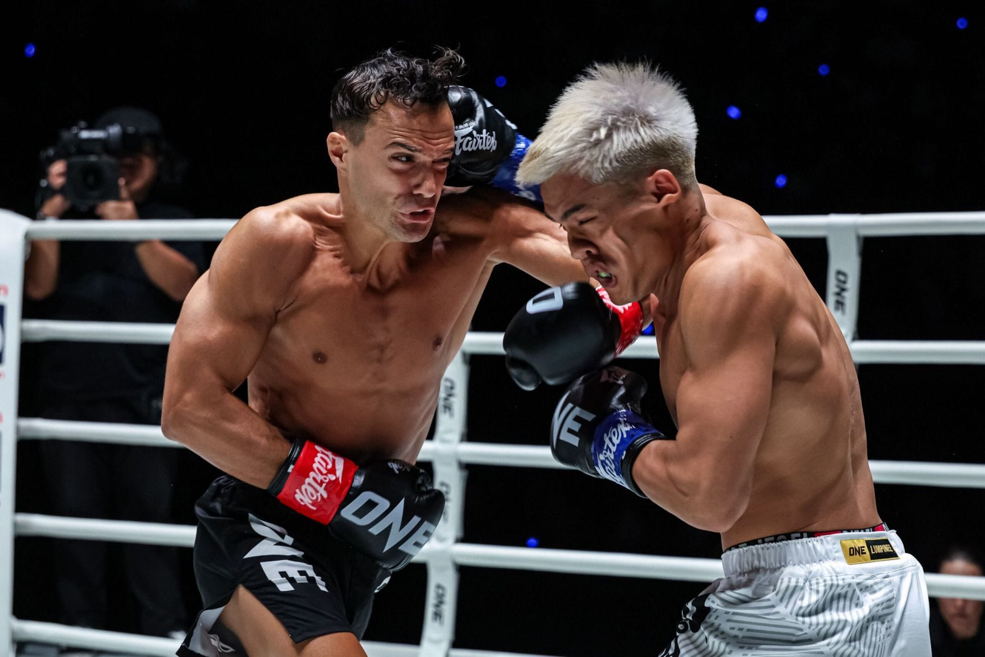 The Inner Circle 22 results and recap: Jonathan Di Bella solves Zhang Peimian again to retain strawweight kickboxing gold