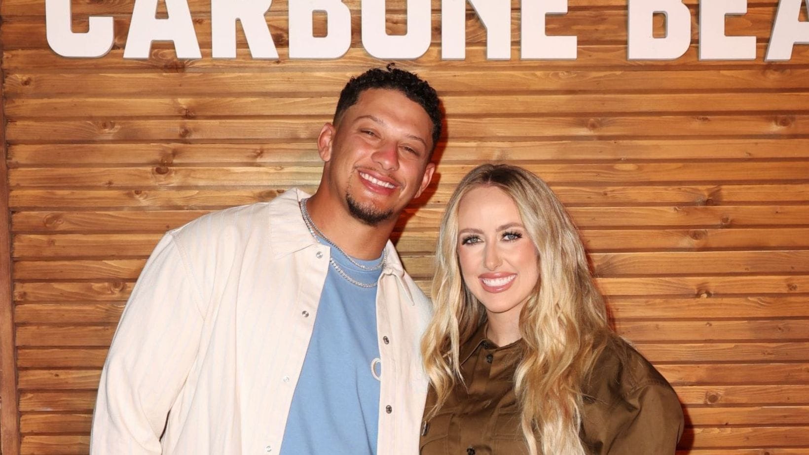 Patrick Mahomes and Brittany get cozy at 2026 FIFA WC final