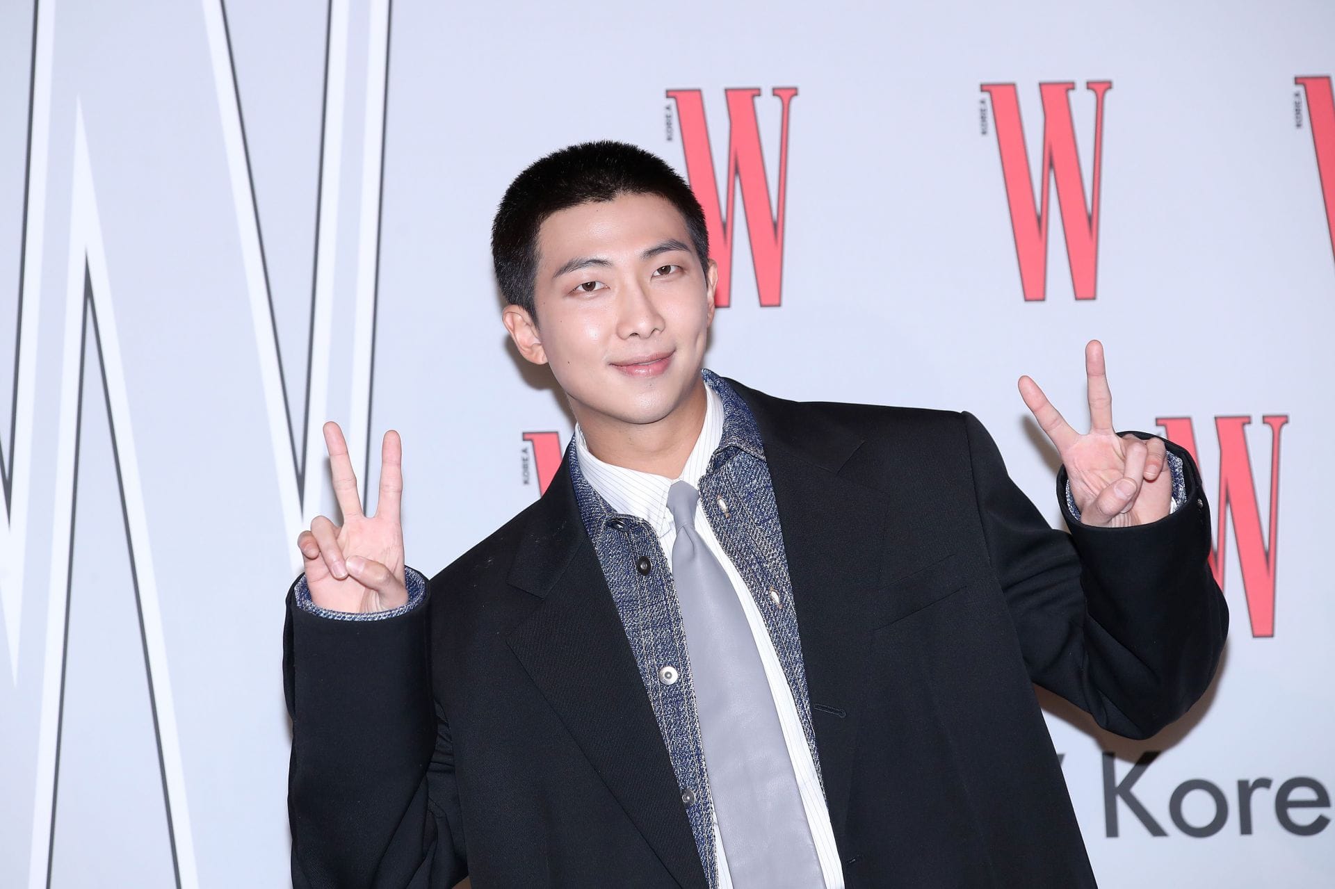 "Oh our cute yapper": Internet react as Madrid fan reveals story of BTS' RM being allegedly shushed by security guard at Prado Museum