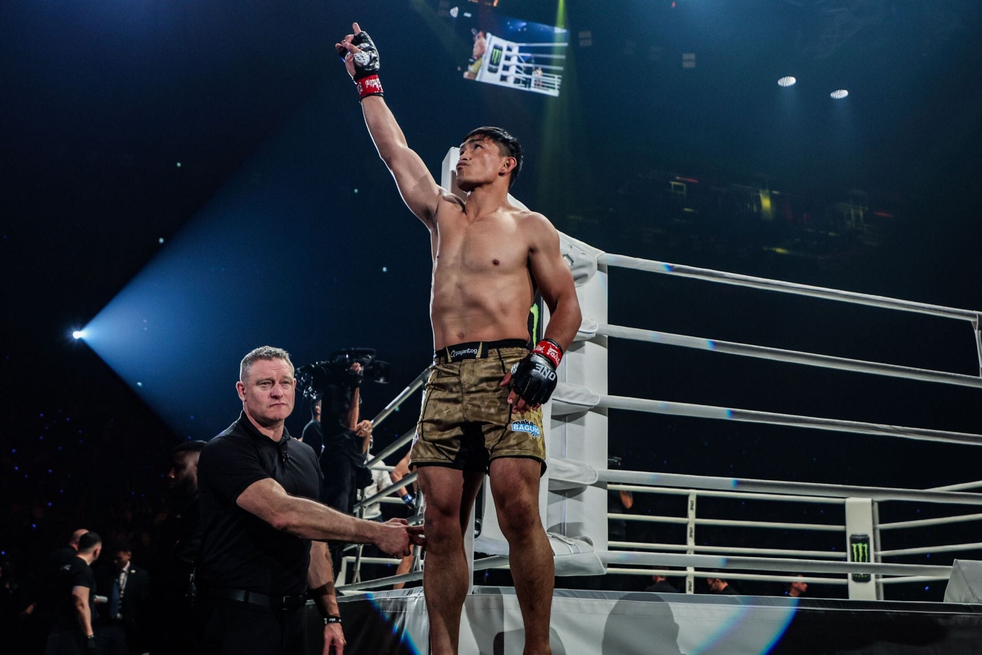 “Erring with caution” – Eduard Folayang admits to feeling the pressure of facing a hungry, younger Shozo Isojima