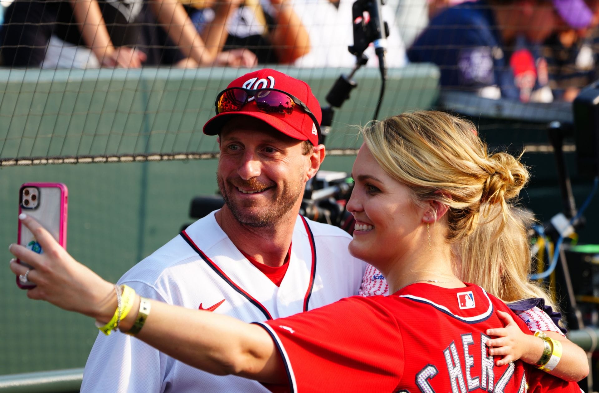 "Love this so much" - Blue Jays wives react to Max Scherzer's wife Erica's heartfelt tribute to Nationals fans