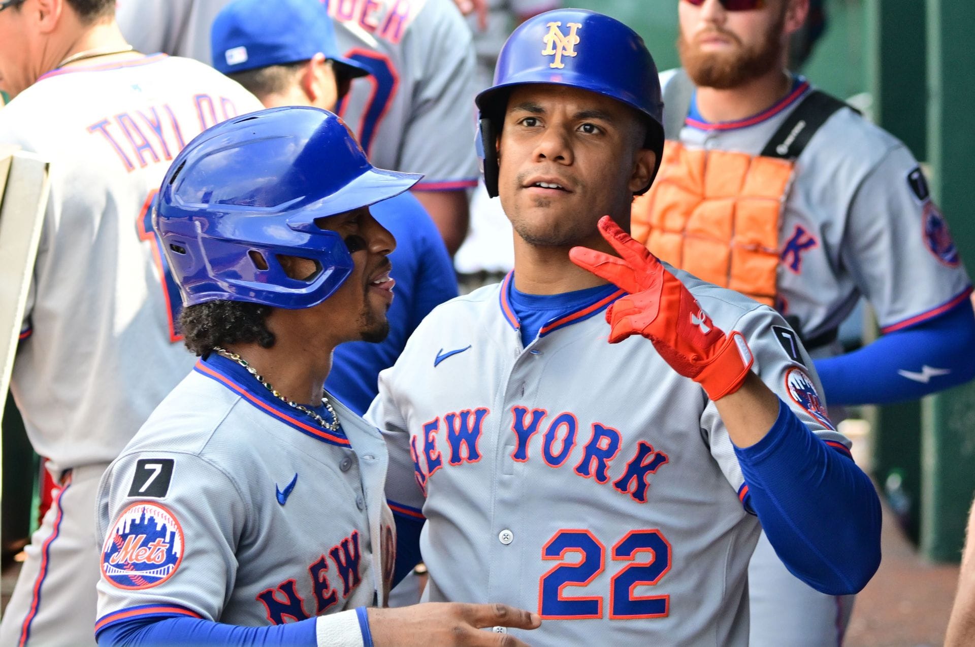 "You meet a girl, you don't start kissing right away" - Juan Soto dismisses Francisco Lindor beef rumors with epic statement