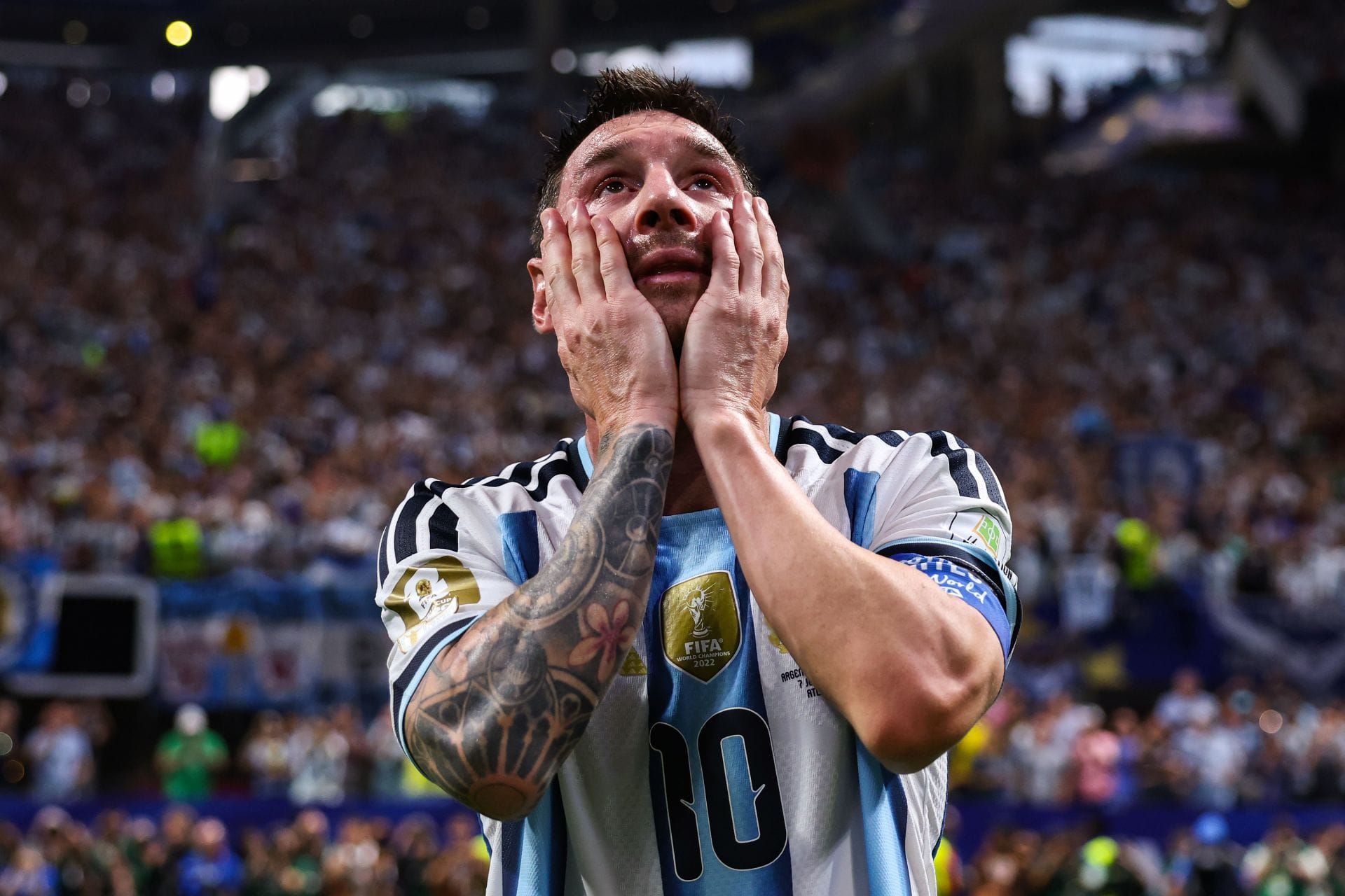 Patrick Mahomes, Tom Brady, NFL world reacts to Lionel Messi’s masterclass in Argentina’s 3-2 comeback win vs. Egypt