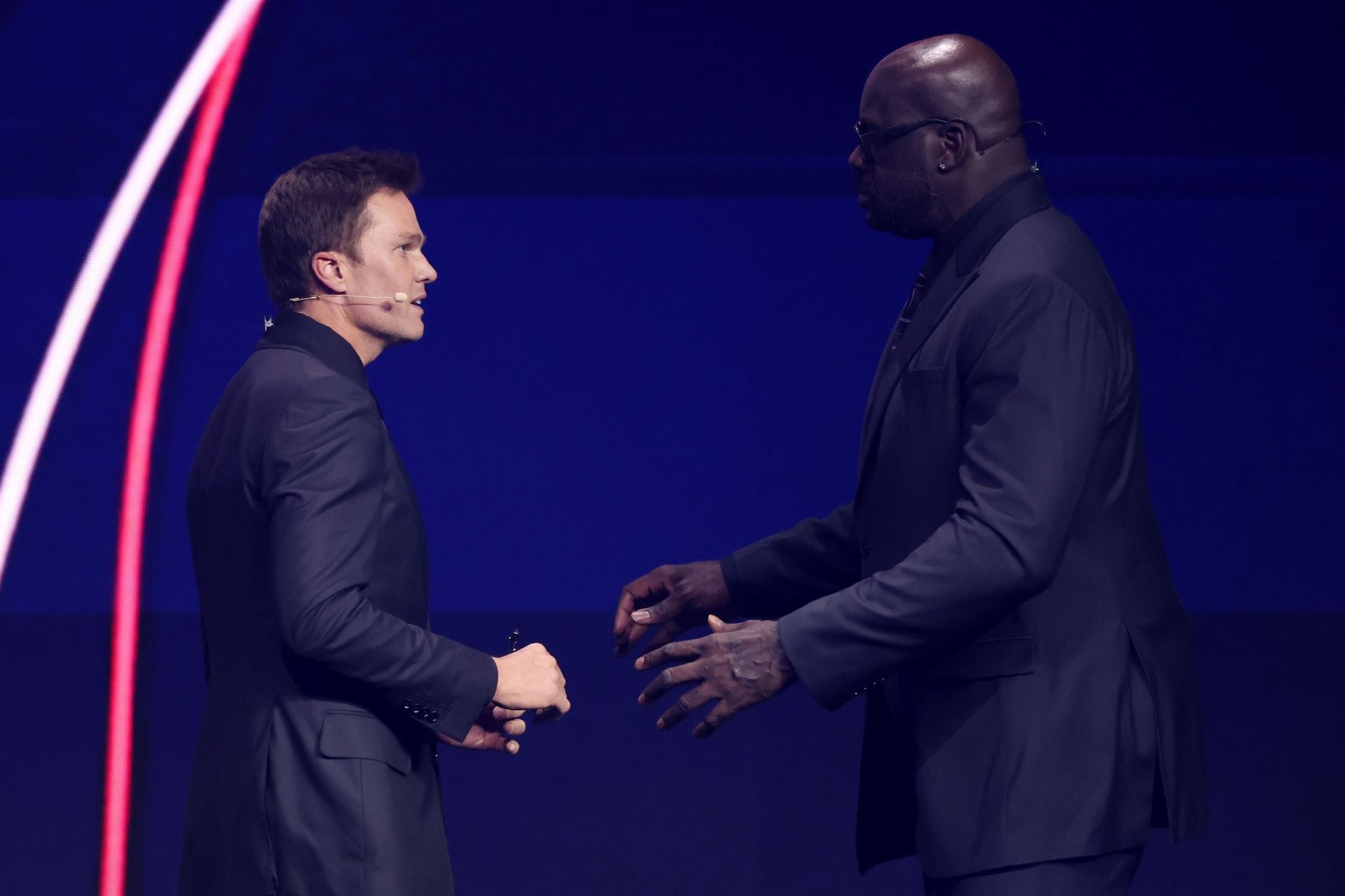 "I’d be glad if somebody punches him": Shaq backs Tom Brady while clapping back at Bastool owner over 'cringey' and 'lame' remarks about ex-QB