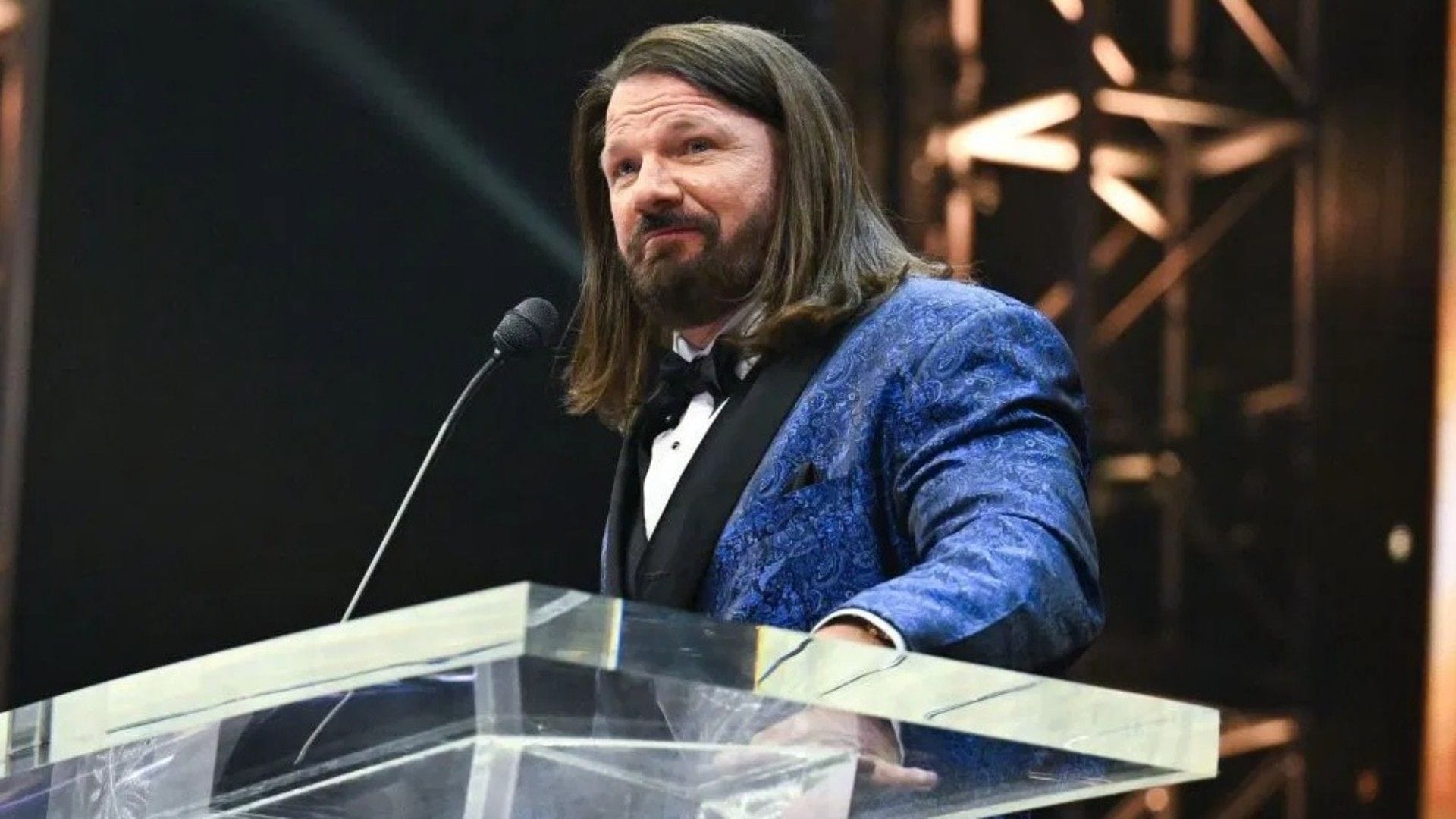 WWE Legend AJ Styles Shares Unfortunate Update