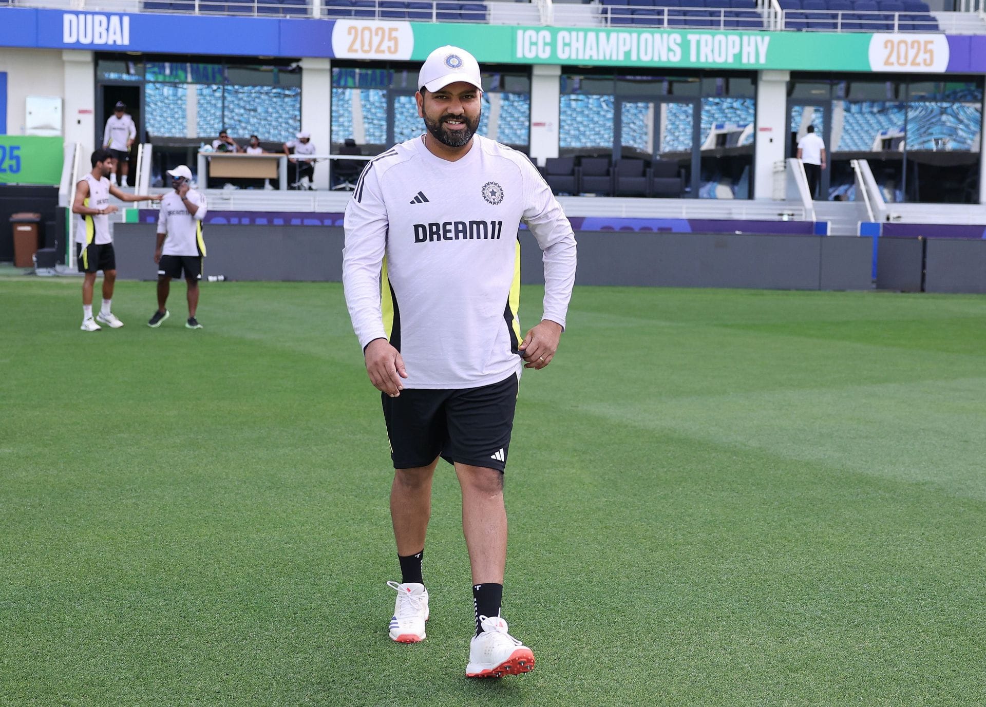 Rohit Sharma playfully kicks former MI teammate ahead of ENG vs IND 2026 1st ODI [Watch]
