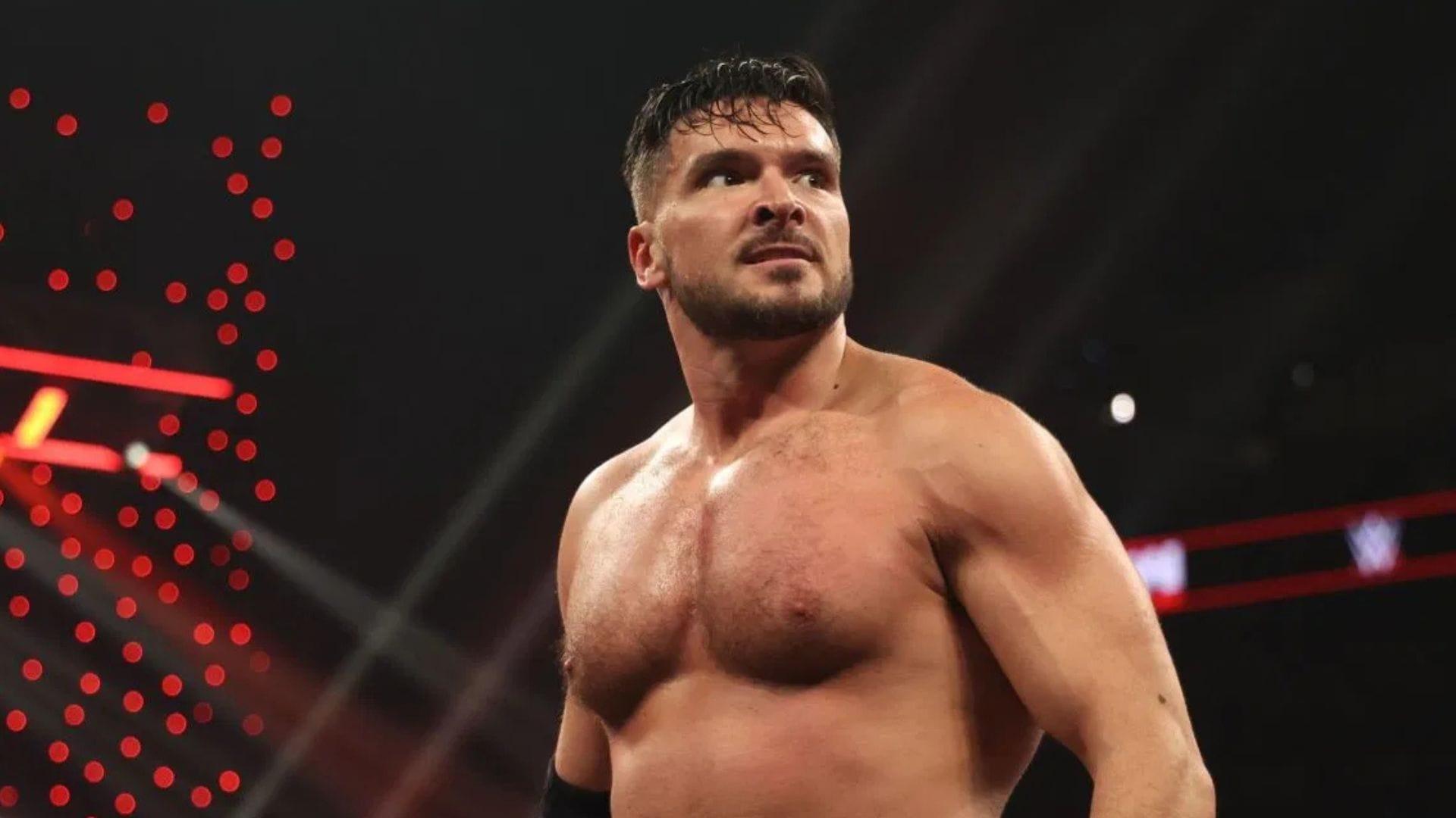 "Did you just touch me a**?" - WWE star Ethan Page addresses awkward moment with fan