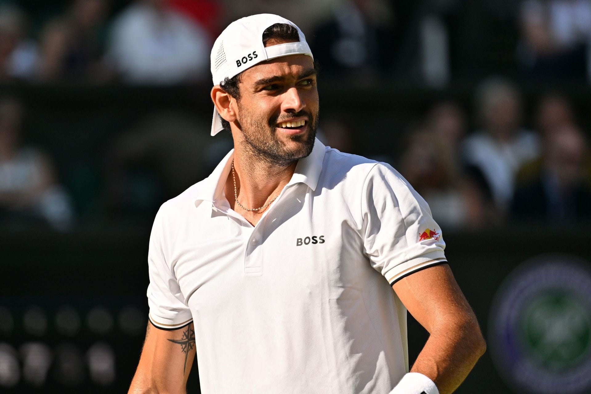   Matteo Berrettini da Itália no Campeonato de Tênis de Wimbledon em Londres, Reino Unido. (Foto via Getty Images)