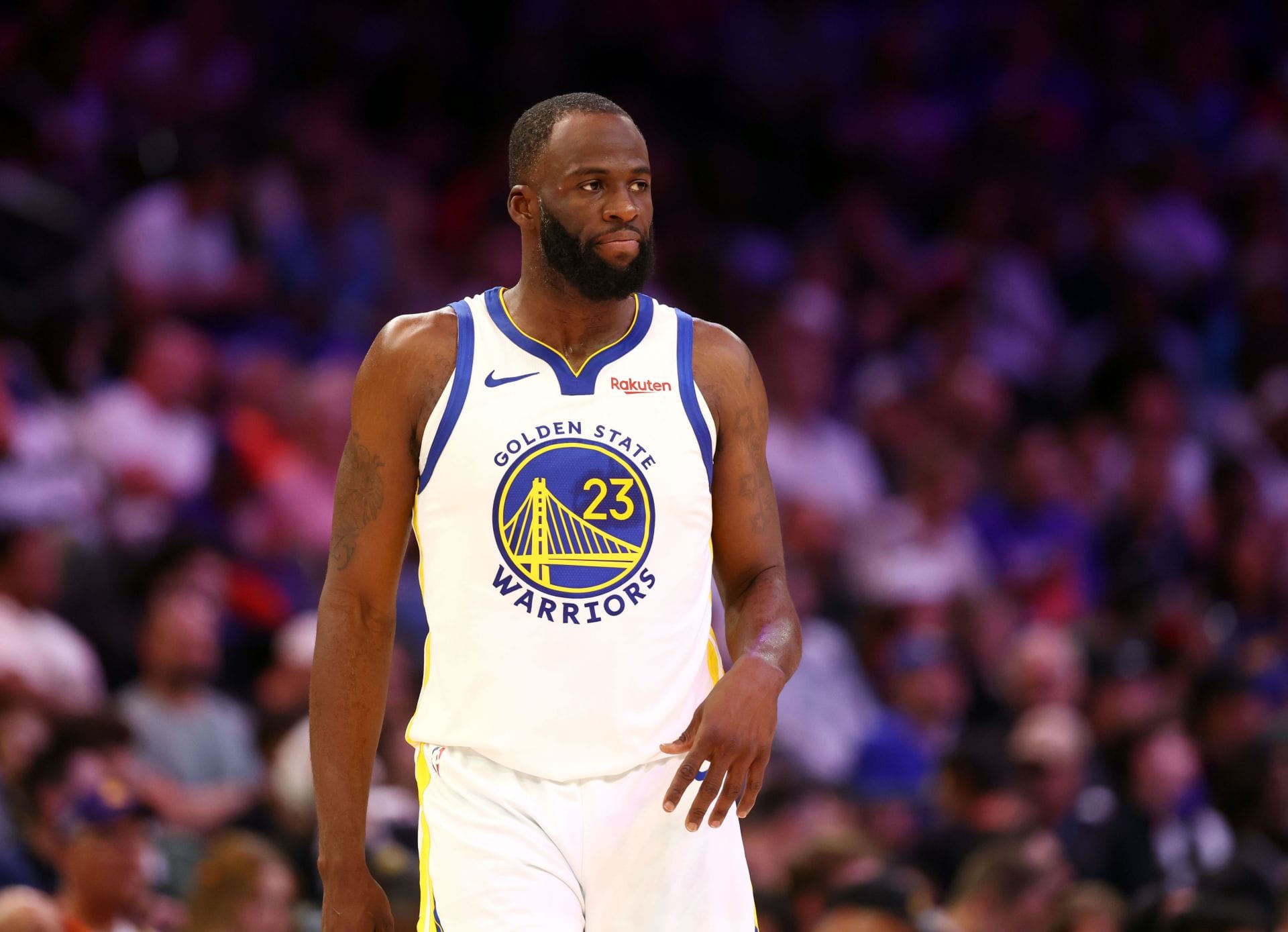 "Final nail in the coffin", "Investigate this deal" - Warriors Fans Explode As Draymond Green Returns on $27.7M Deal After Failed Lebron James Pursuit