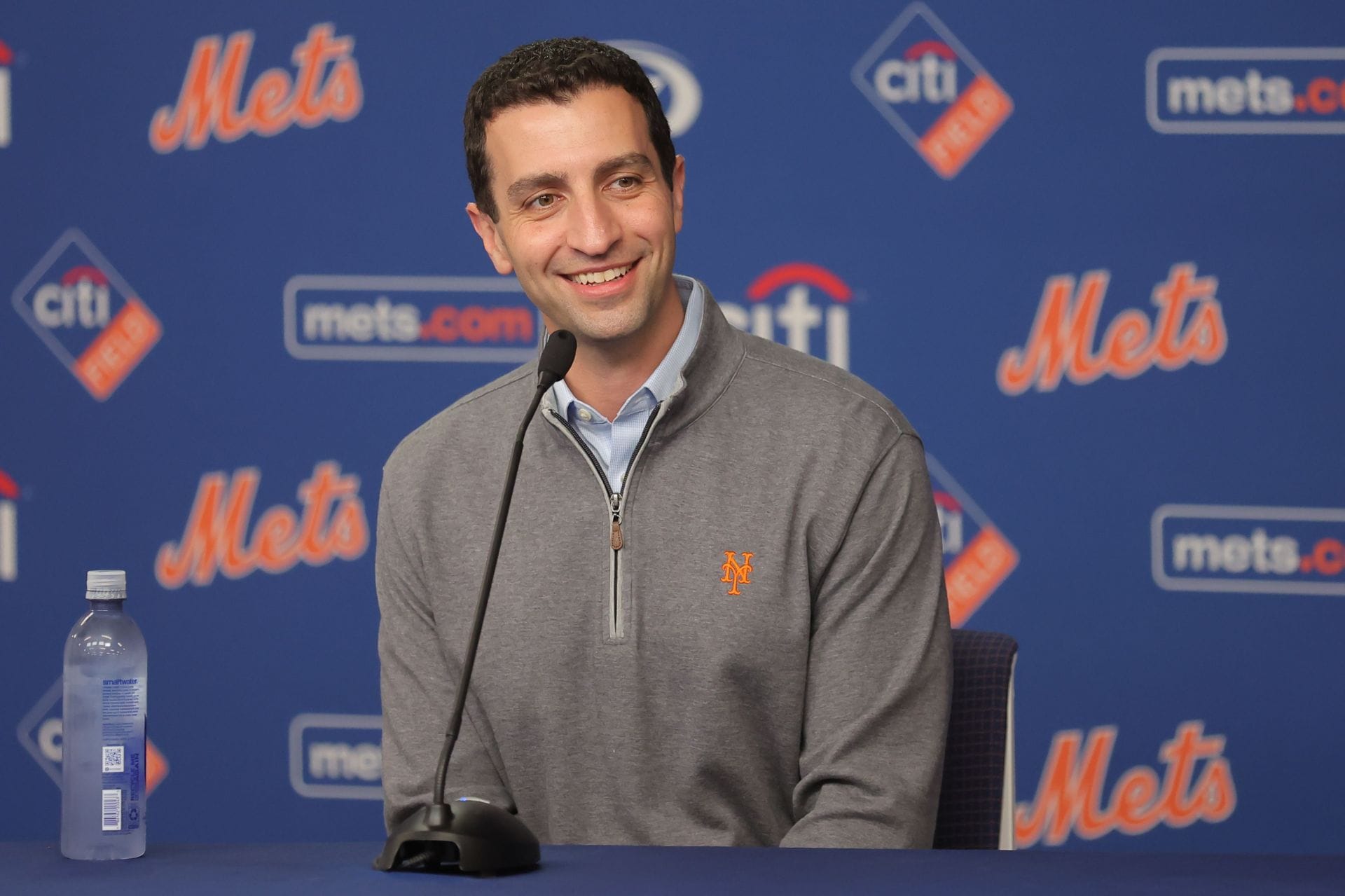 "Wipe that smile off your face, LOSER!!!" - Mets fans rip into president David Stearns for 'smiling' amid NL East last spot struggles