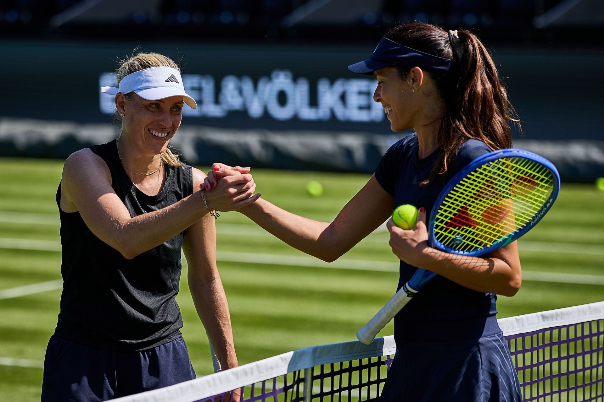 PICTURES: Ana Ivanovic & Angelique Kerber pose in bikinis as duo enjoy Italy vacation with friends
