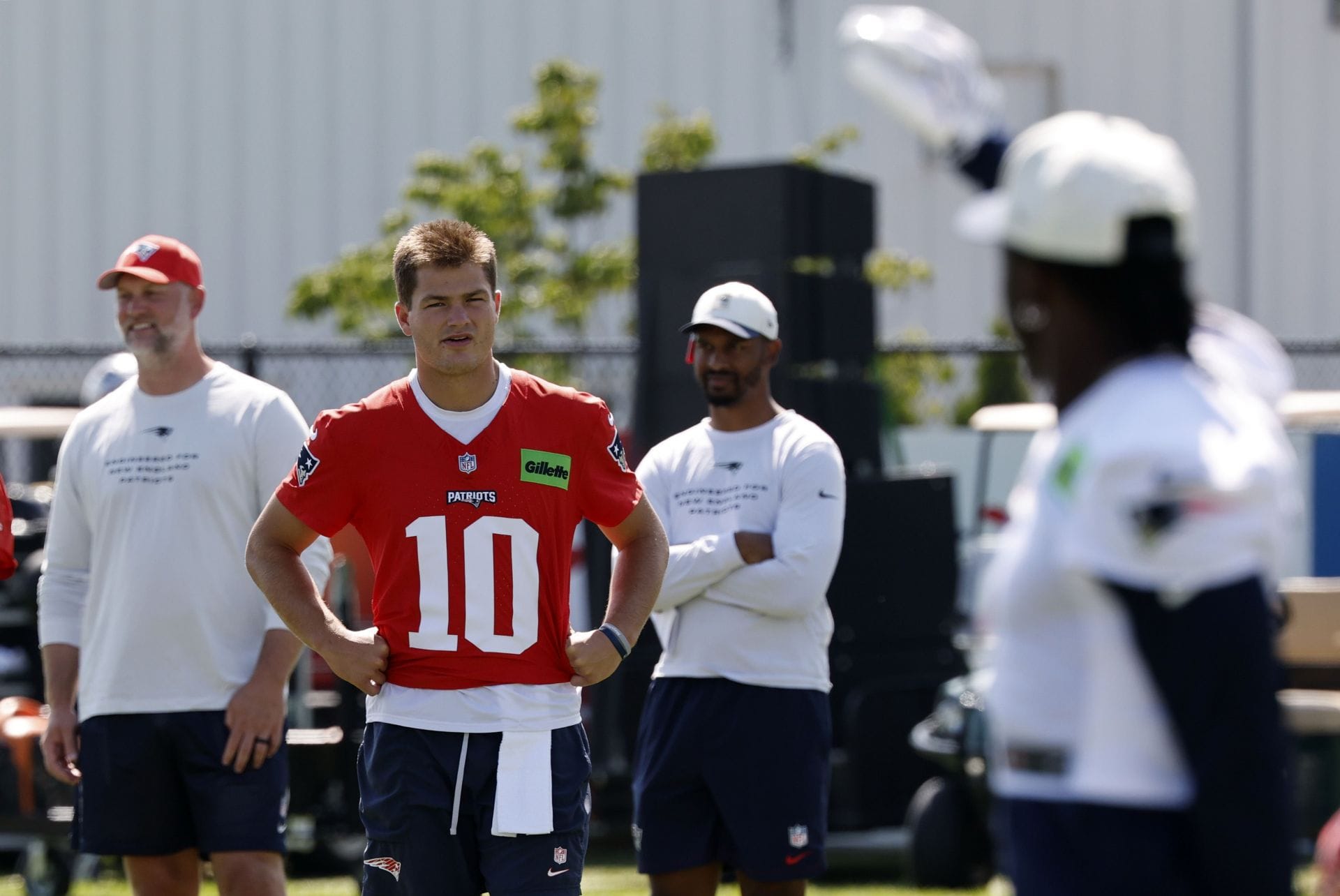 "It always starts as a joke," "5 weeks max till he’s gone": NFL fans react to A. J. Brown "complaining" about Drake Maye after day 2 of training camp