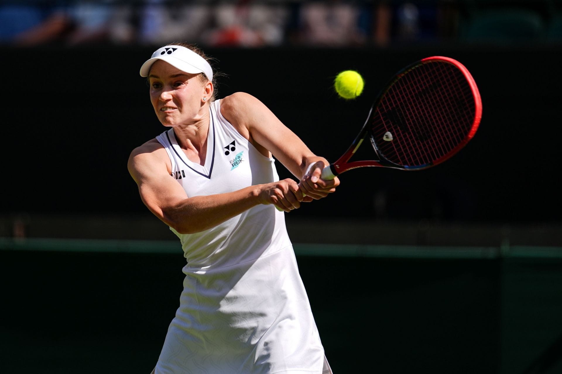 Elena Rybakina em ação no Campeonato de Wimbledon de 2026 (Fonte: Getty)