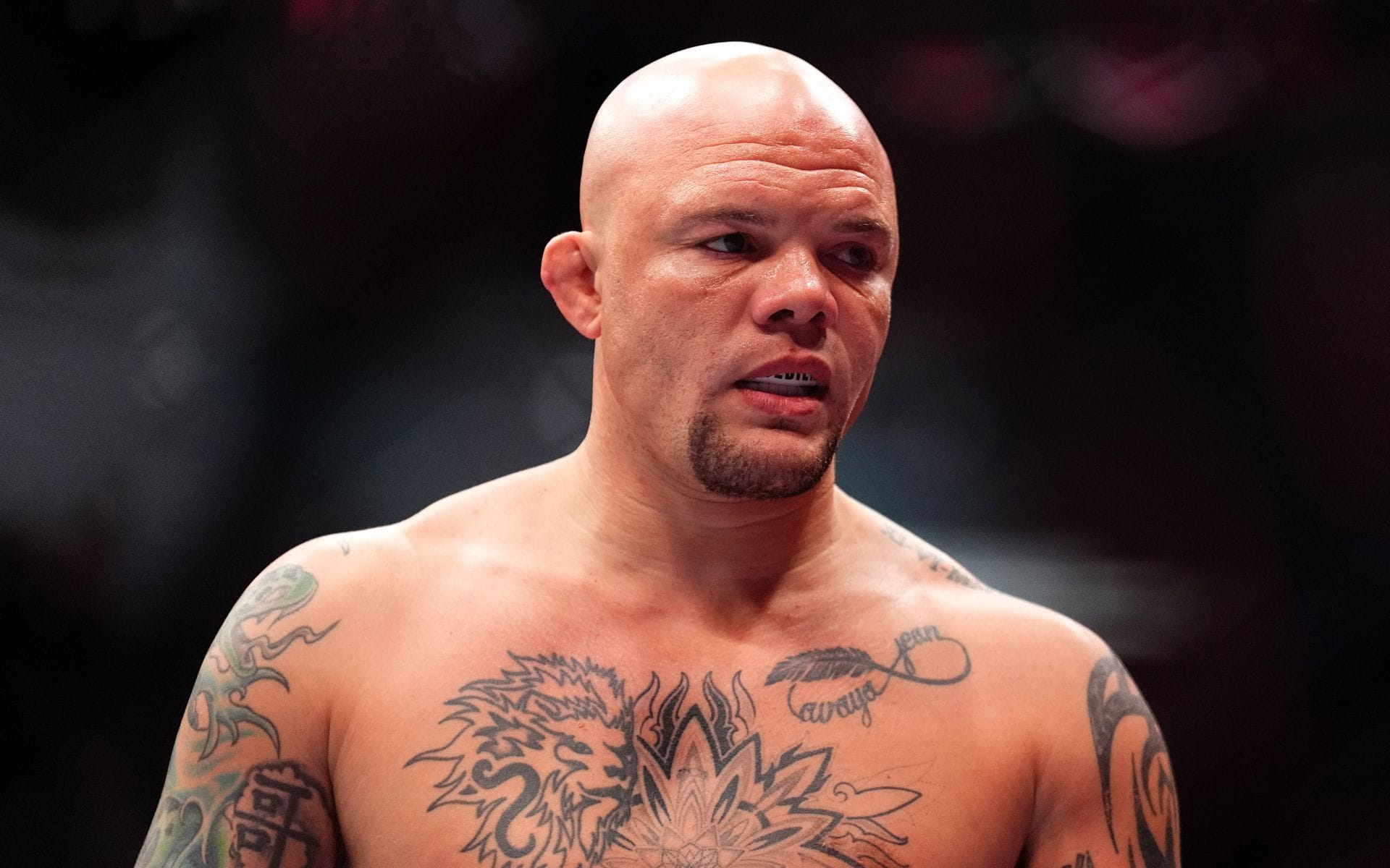 Anthony Smith allegedly tried to run over wife with car as prosecutors outline alleged attack