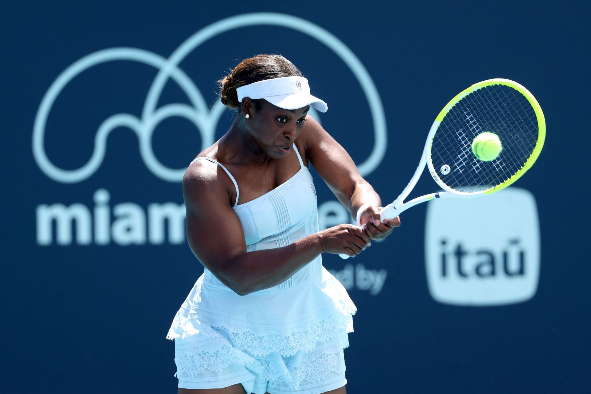 Sloane Stephens gives fiery response to criticism that she is 'done with tennis' after partying pictures from carnival