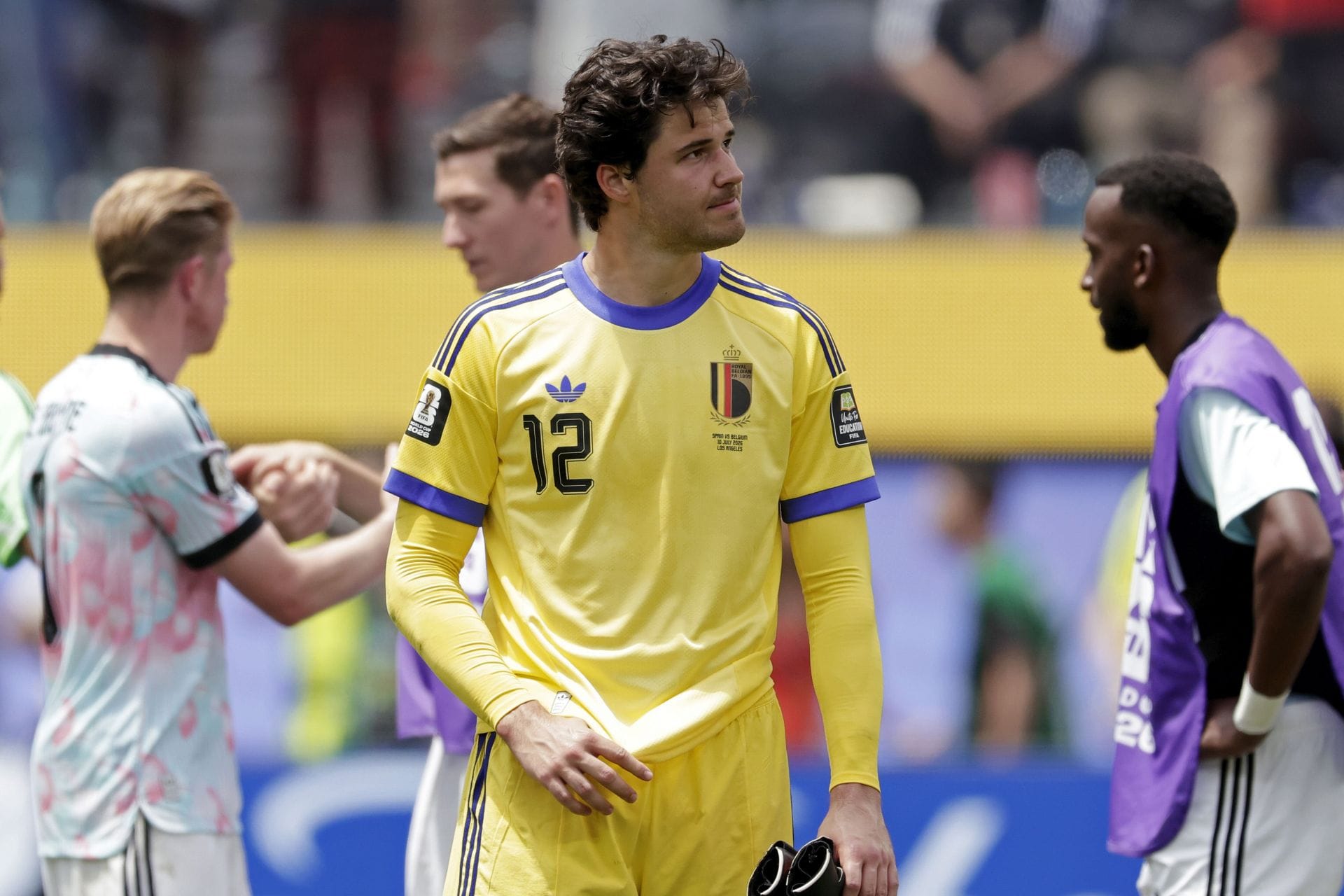 Manchester United eye move for FIFA World Cup star to provide competition to Senne Lammens - Reports
