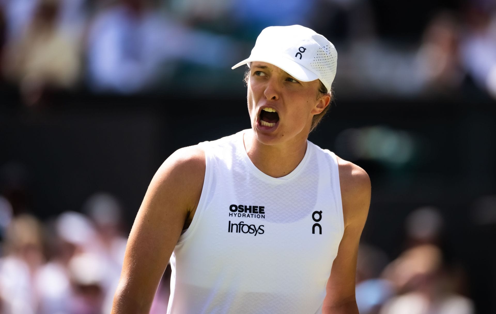 PICTURES: Iga Swiatek shares rare glimpse of her in bikini enjoying beach vacation putting Wimbledon heartbreak behind