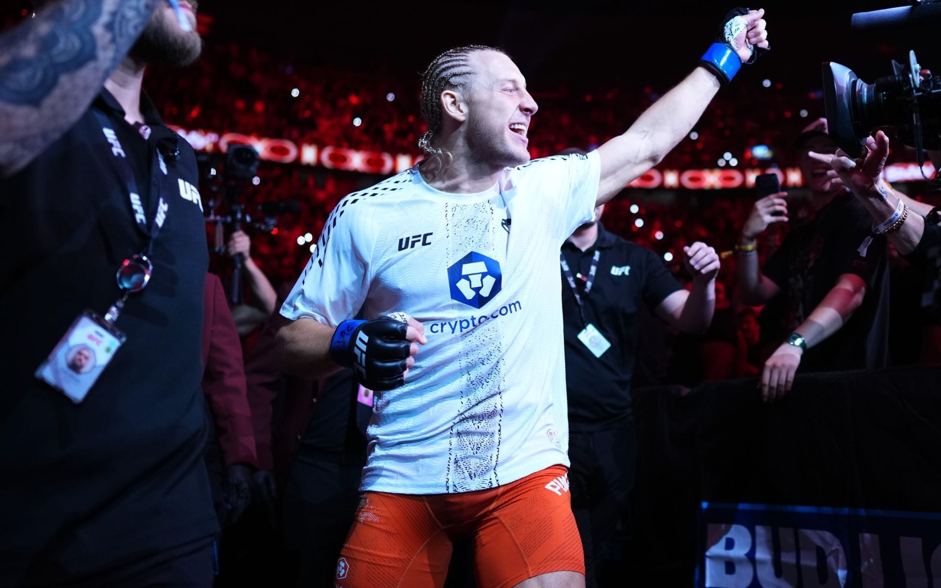 Former UK UFC star calls himself a "has-been" while praising Paddy Pimblett's UFC rise