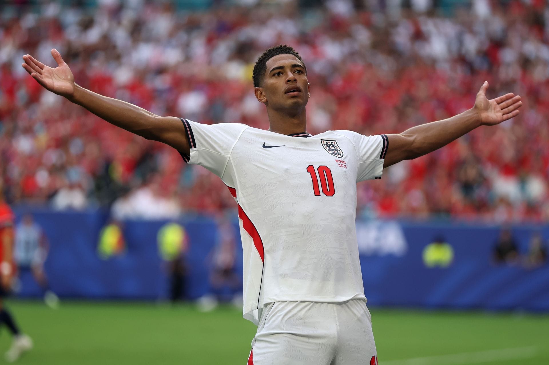 "Are we stupid now?" - Pundit not convinced by England's equalizer in FIFA World Cup Q/F win over Norway