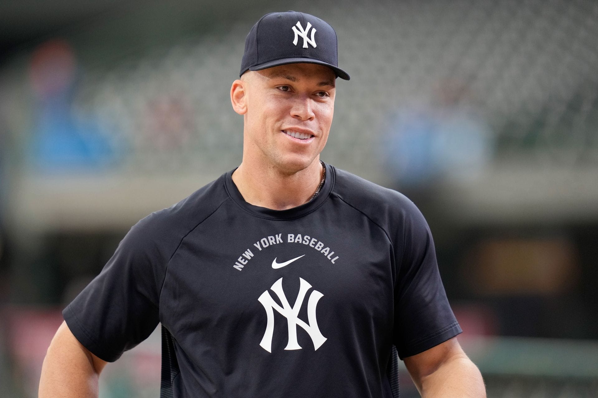 Aaron Judge reacts to Yankees teammate Ali Sanchez's first career home run